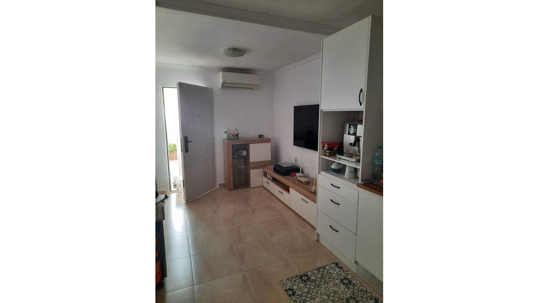 Sale - Apartment - Torrevieja - Torretas