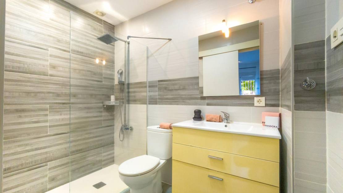 Sale - Apartment - Torrevieja - Torrevieja Centro