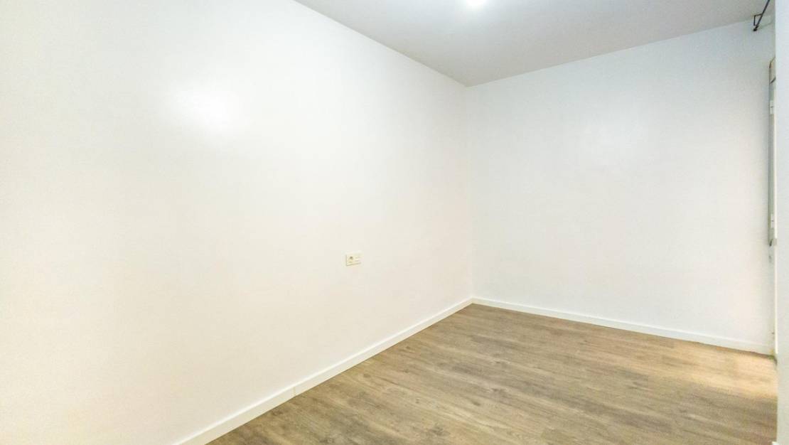 Sale - Apartment - Torrevieja - Torrevieja Centro