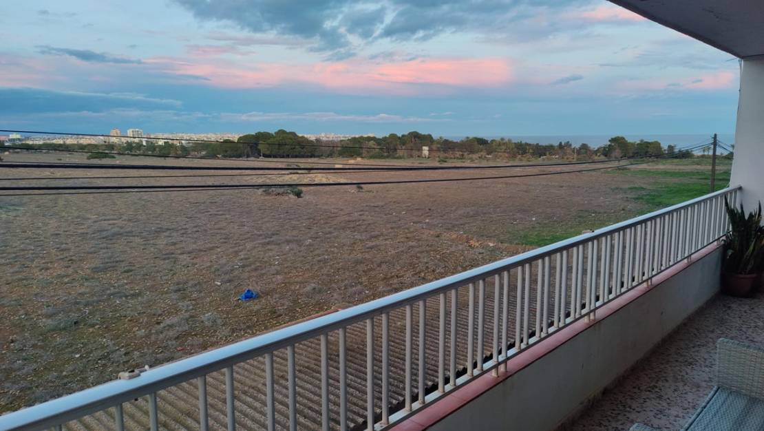 Sale - Apartment - Torrevieja - Torrevieja Centro