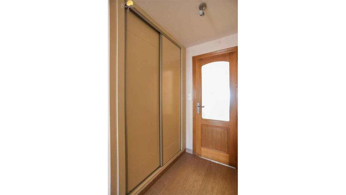 Sale - Apartment - Torrevieja - Torrevieja Centro