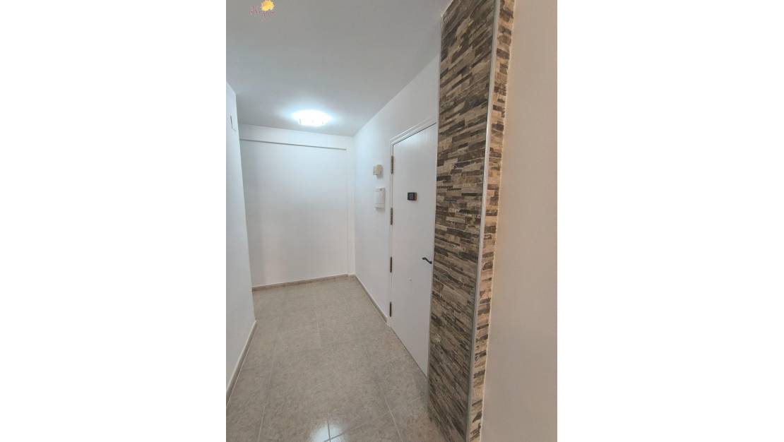Sale - Apartment - Torrevieja - Torrevieja Centro