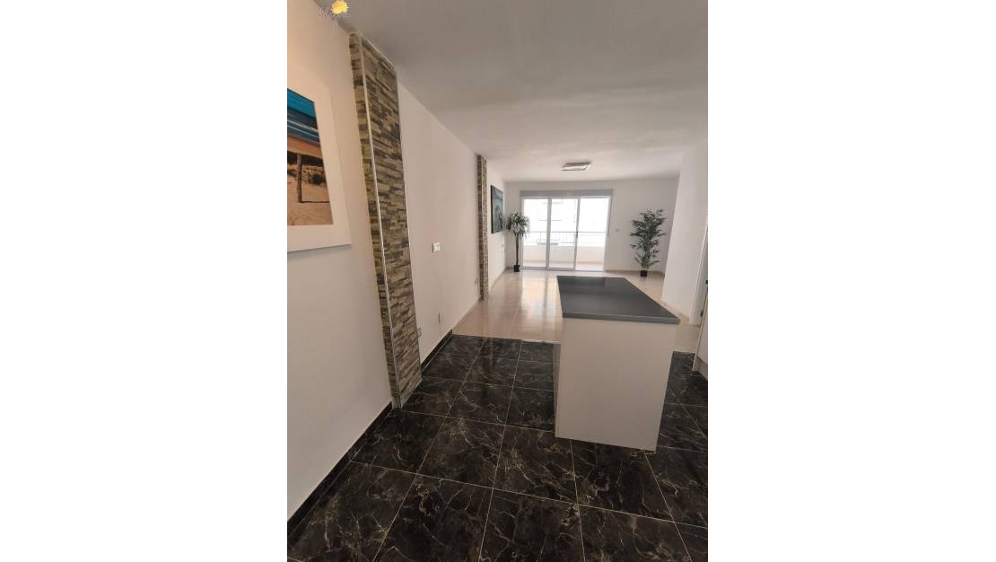 Sale - Apartment - Torrevieja - Torrevieja Centro