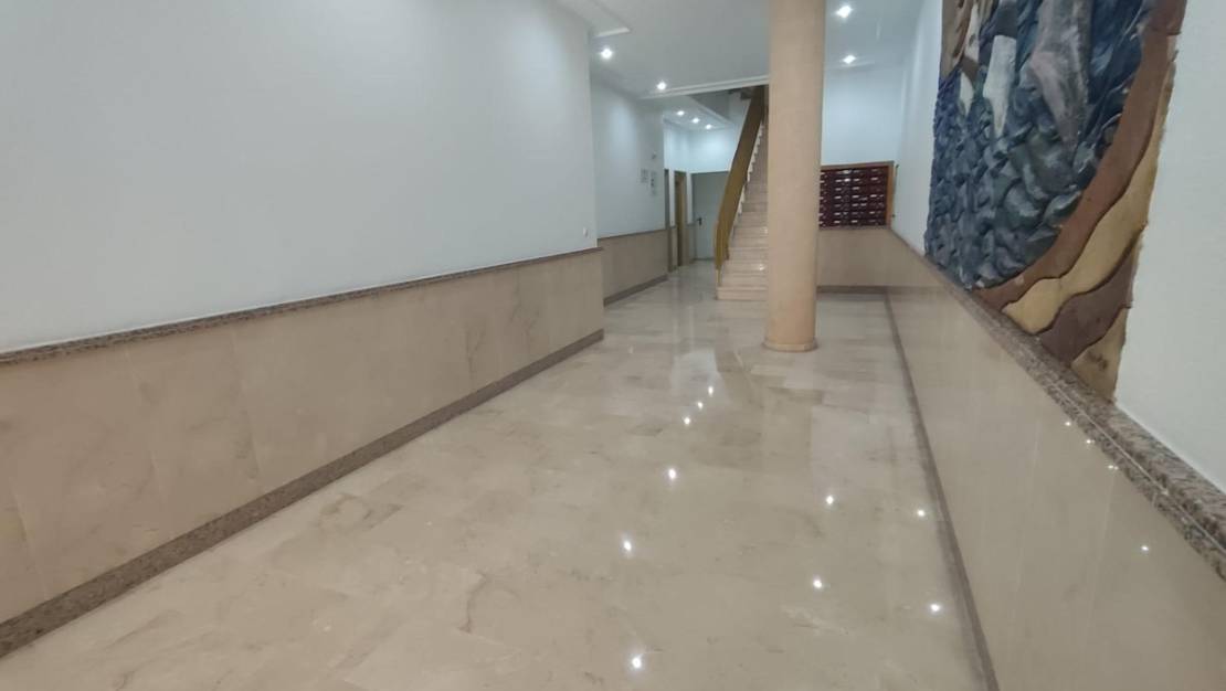 Sale - Apartment - Torrevieja - Torrevieja Centro