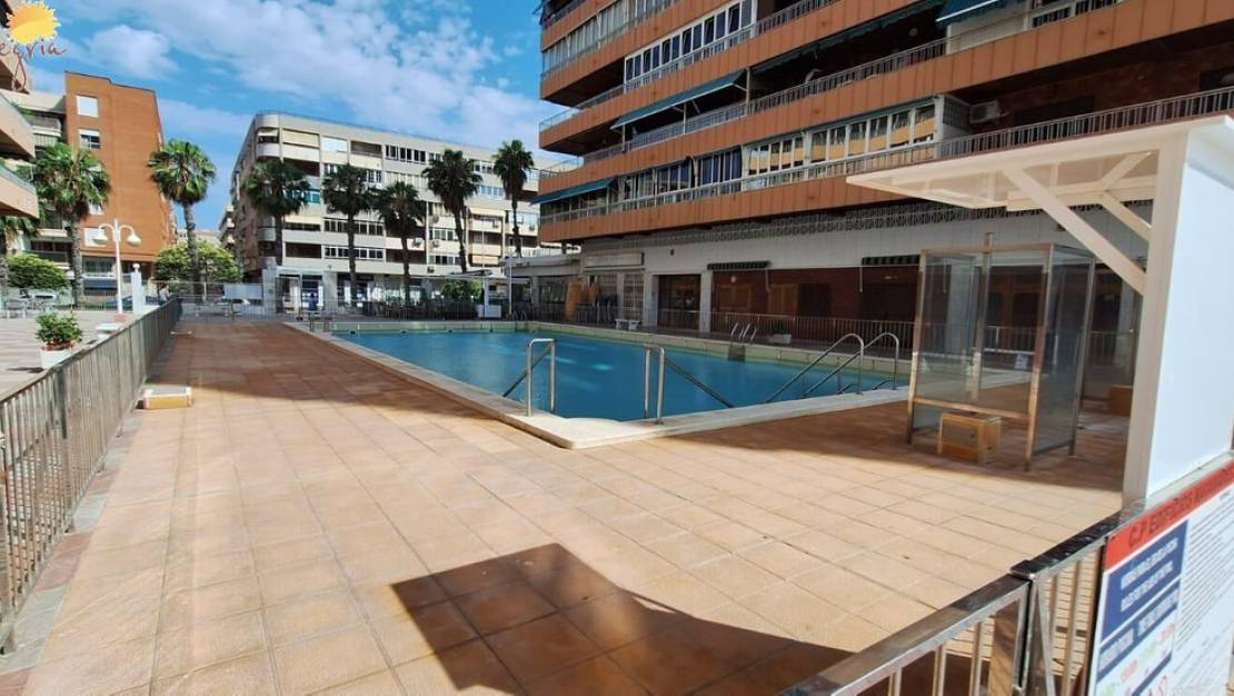 Sale - Apartment - Torrevieja - Torrevieja Centro