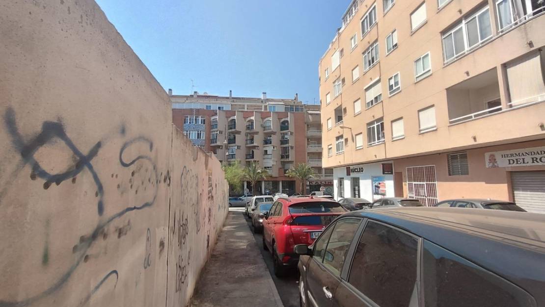 Sale - Apartment - Torrevieja - Torrevieja Centro