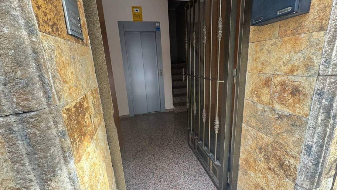 Sale - Apartment - Torrevieja - Torrevieja Centro