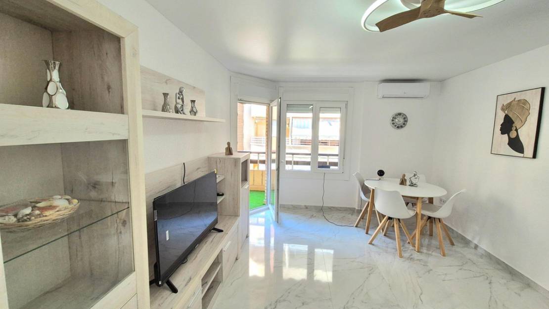 Sale - Apartment - Torrevieja - Torrevieja Centro