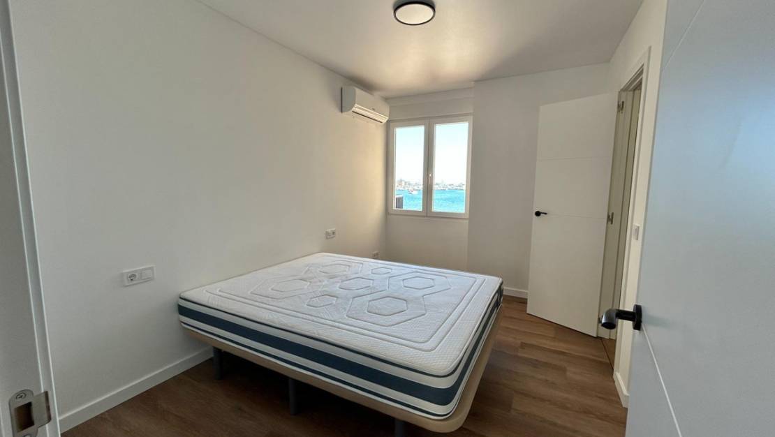 Sale - Apartment - Torrevieja - Torrevieja Centro