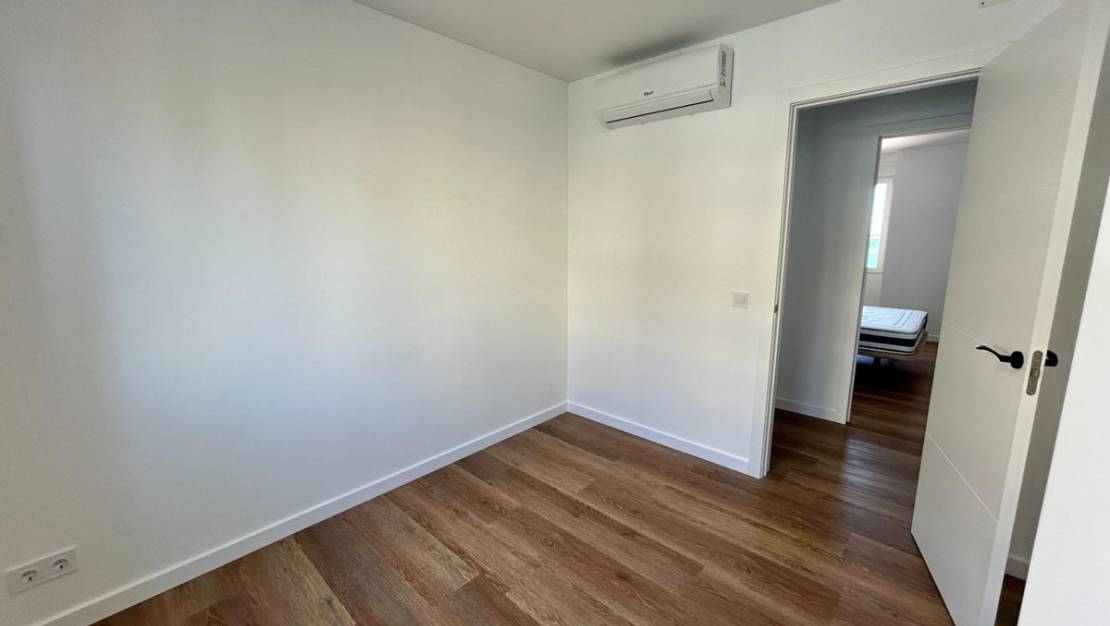 Sale - Apartment - Torrevieja - Torrevieja Centro