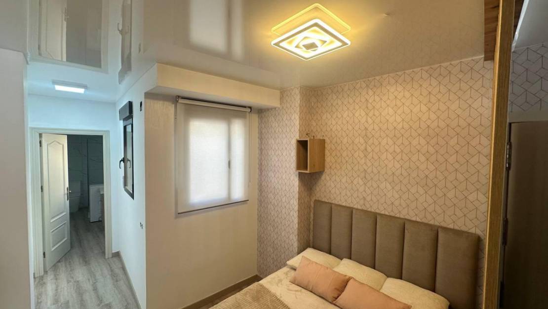 Sale - Apartment - Torrevieja - Torrevieja Centro