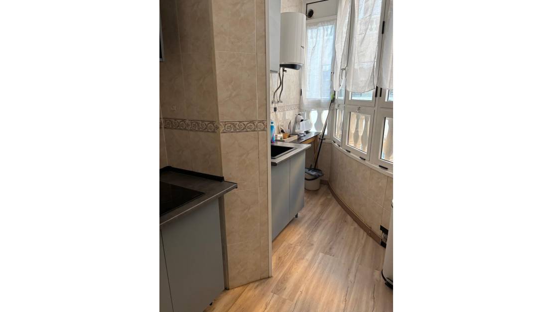 Sale - Apartment - Torrevieja - Torrevieja Centro