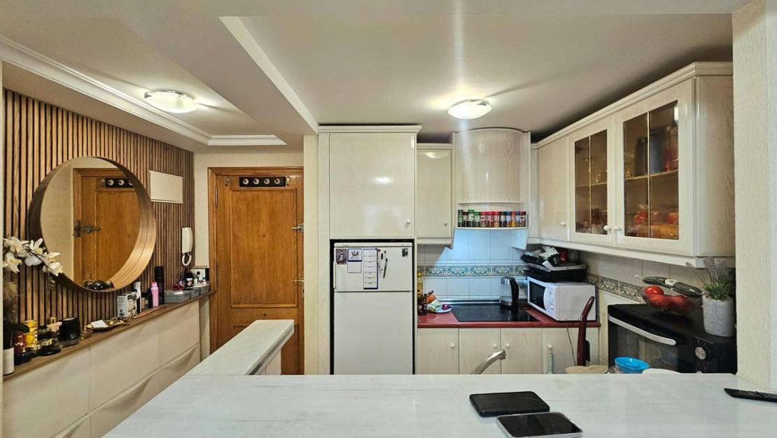 Sale - Apartment - Torrevieja - Torrevieja Centro