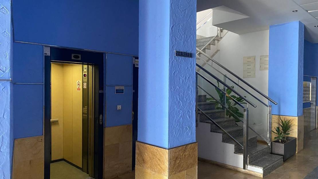 Sale - Apartment - Torrevieja - Torrevieja Centro