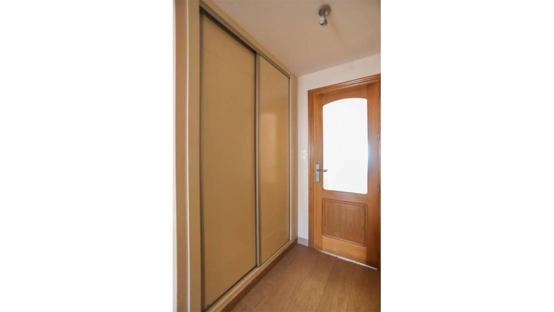 Sale - Apartment - Torrevieja - Torrevieja Centro