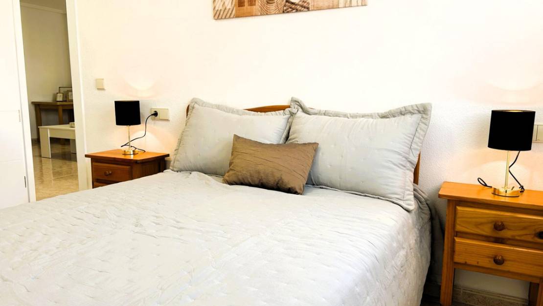 Sale - Apartment - Torrevieja - Torrevieja Centro