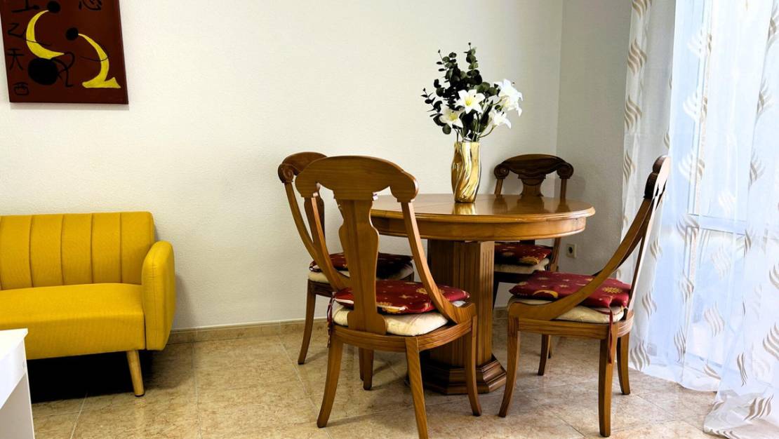 Sale - Apartment - Torrevieja - Torrevieja Centro