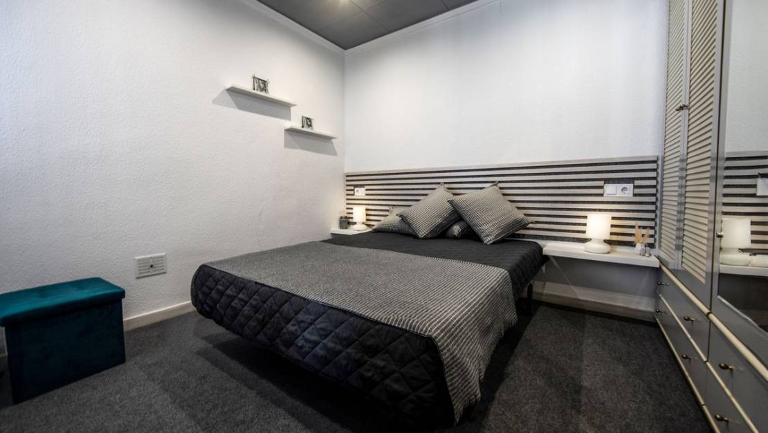 Sale - Apartment - Torrevieja - Torrevieja Centro