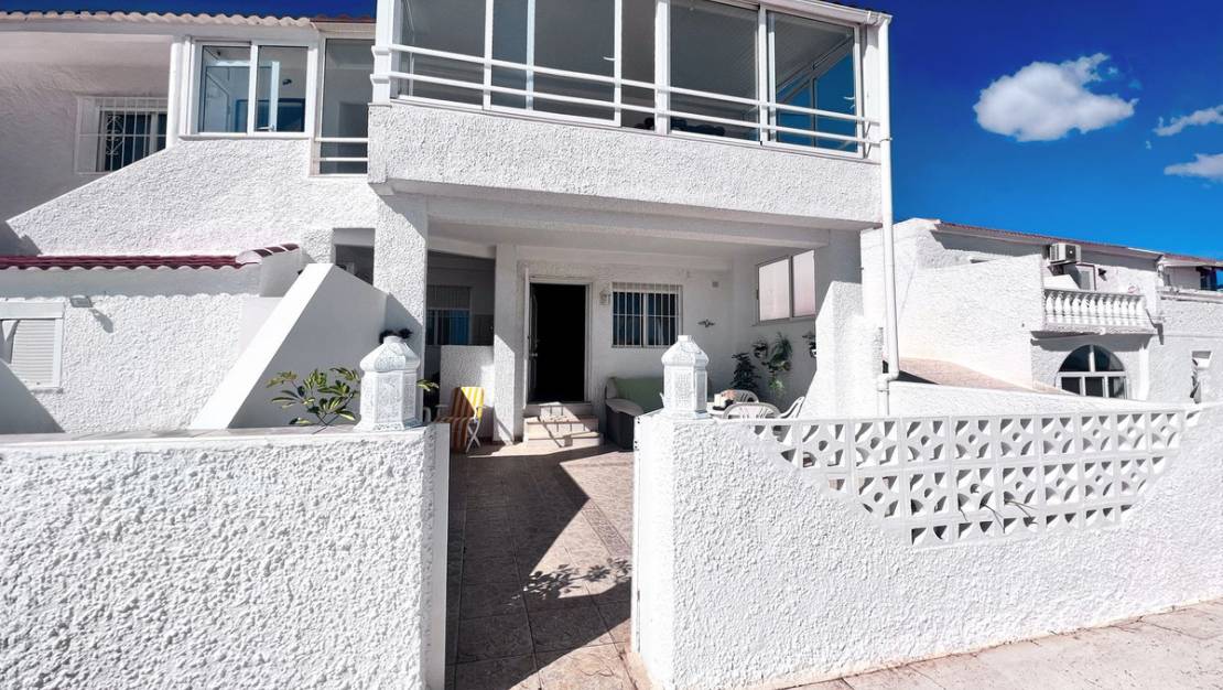 Sale - Apartment - Torrevieja - Torrevieja Centro