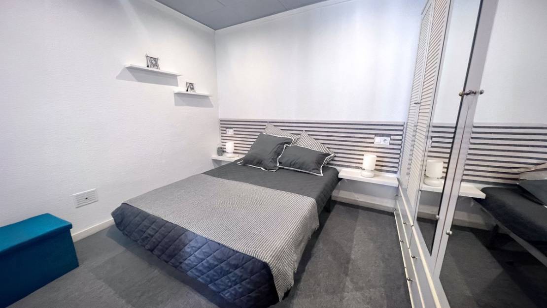 Sale - Apartment - Torrevieja - Torrevieja Centro