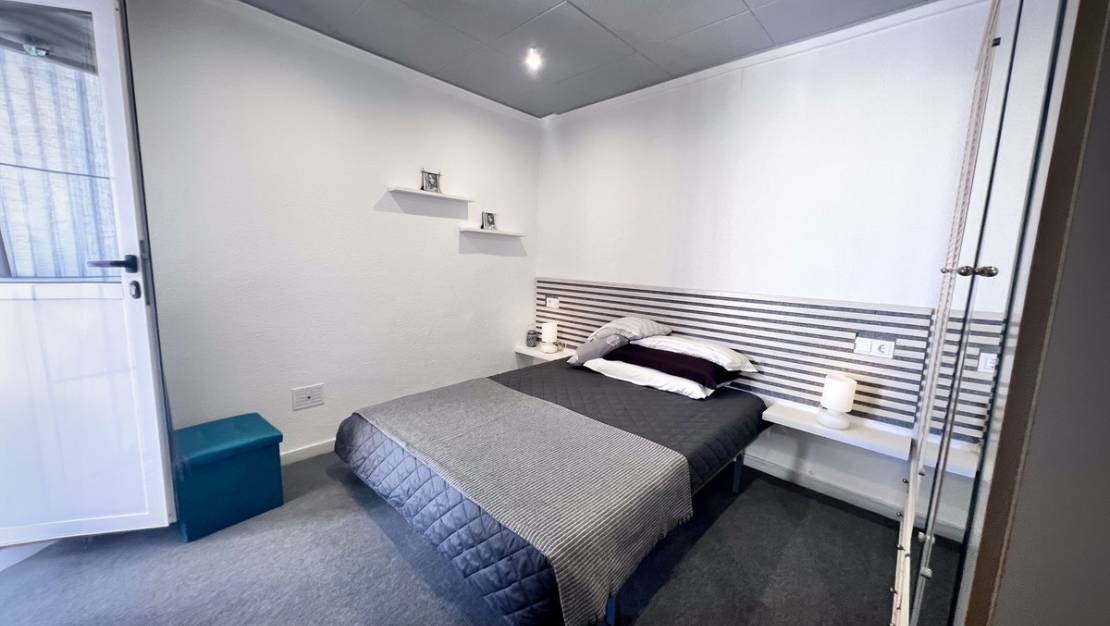 Sale - Apartment - Torrevieja - Torrevieja Centro