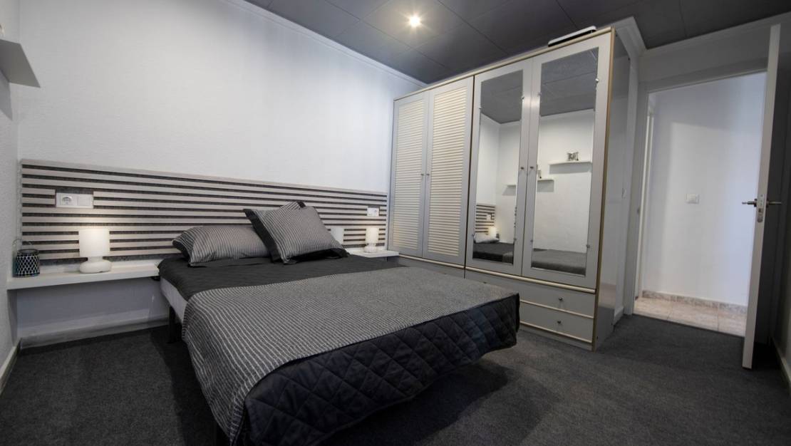 Sale - Apartment - Torrevieja - Torrevieja Centro