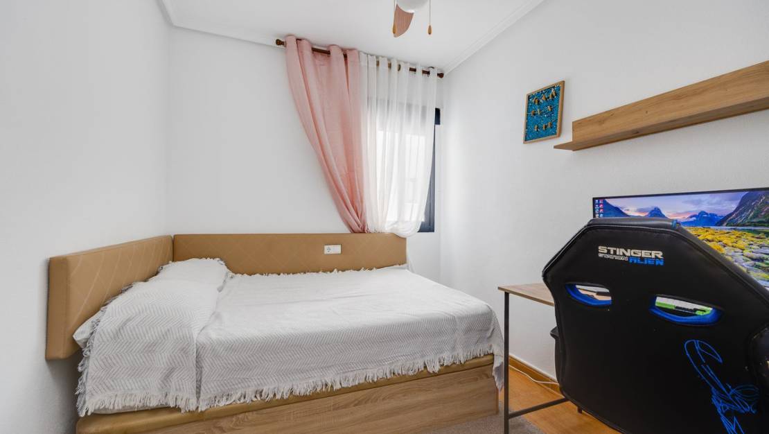 Sale - Apartment - Torrevieja - Torrevieja Centro