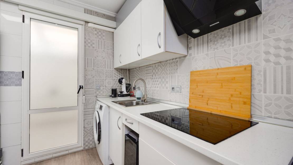 Sale - Apartment - Torrevieja - Torrevieja Centro