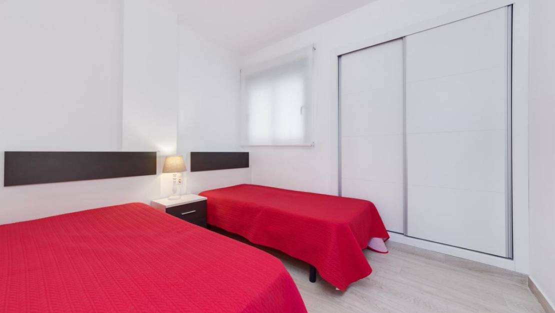 Sale - Apartment - Torrevieja - Torrevieja Centro