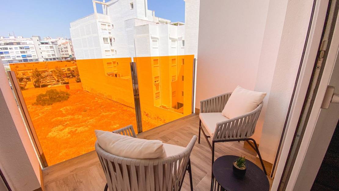 Sale - Apartment - Torrevieja - Torrevieja Centro