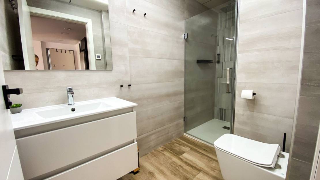 Sale - Apartment - Torrevieja - Torrevieja Centro