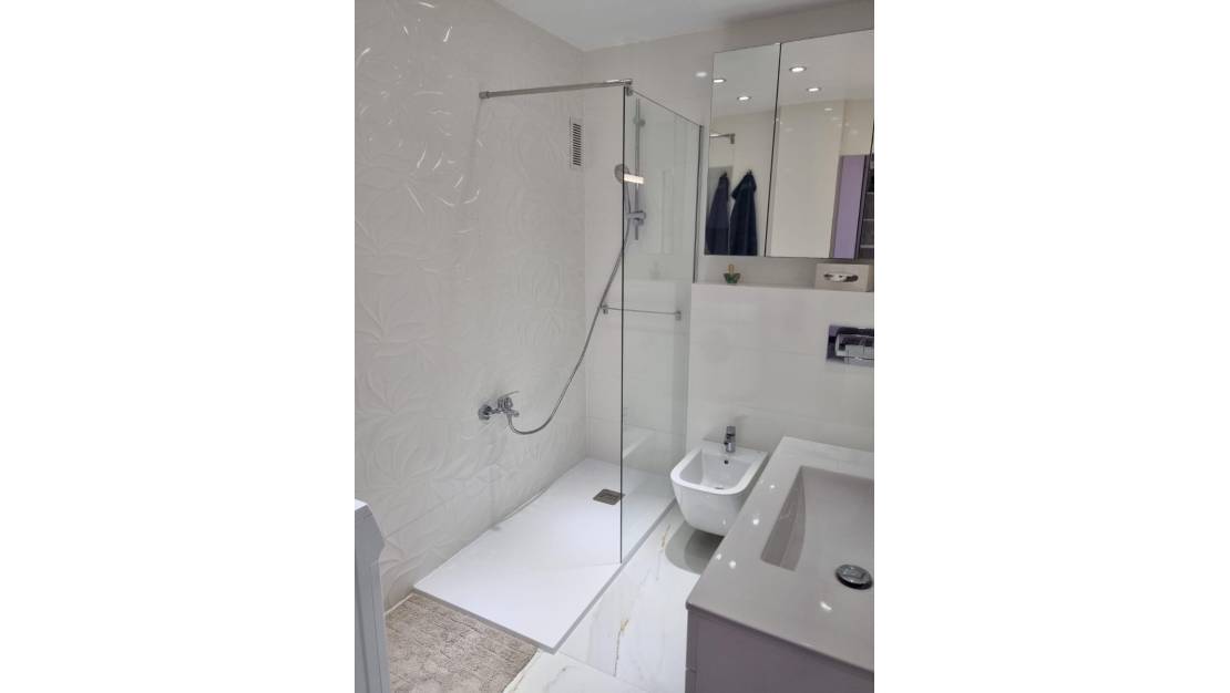 Sale - Apartment - Torrevieja - Torrevieja Centro