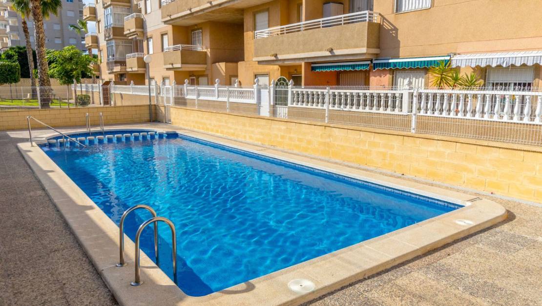 Sale - Apartment - Torrevieja - Torrevieja Centro
