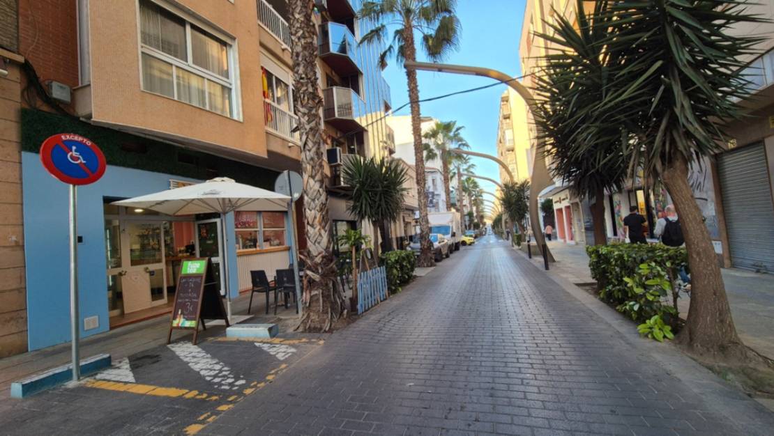 Sale - Apartment - Torrevieja - Torrevieja Centro