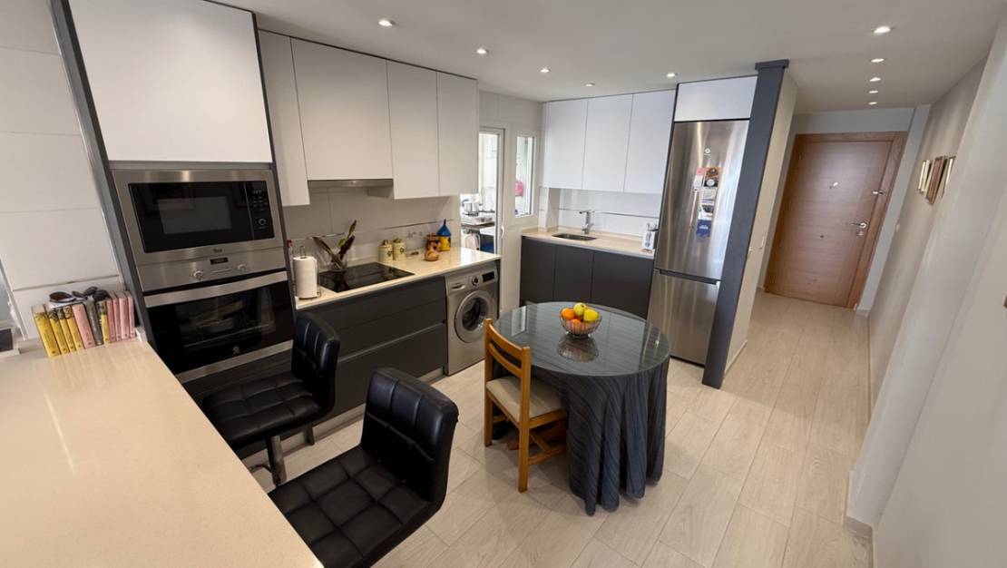 Sale - Apartment - Torrevieja - Torrevieja Centro