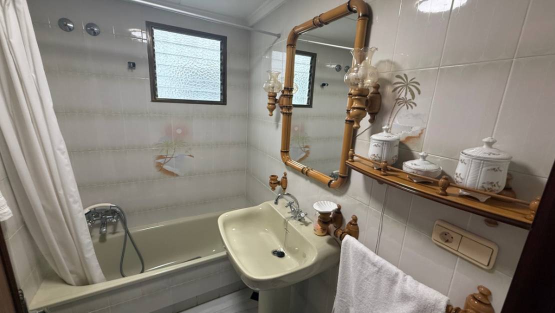 Sale - Apartment - Torrevieja - Torrevieja Centro