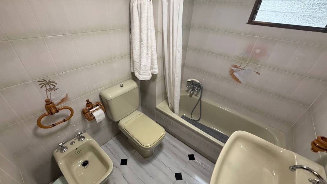 Sale - Apartment - Torrevieja - Torrevieja Centro