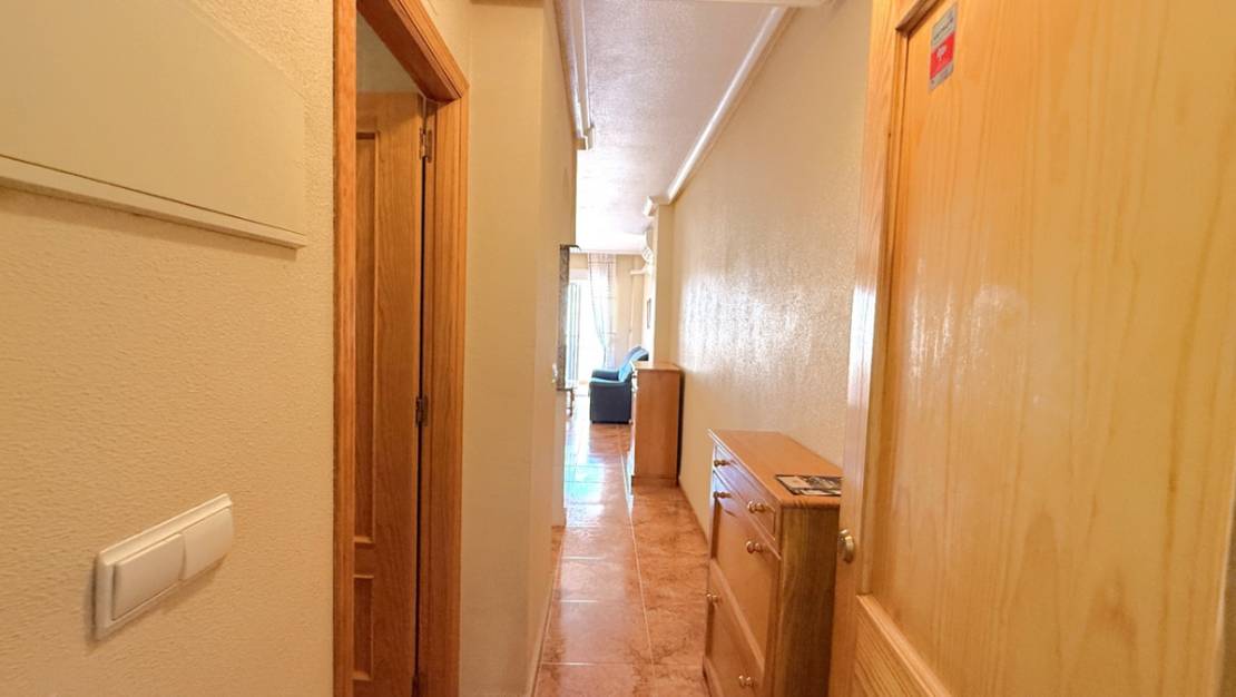 Sale - Apartment - Torrevieja - Torrevieja Centro