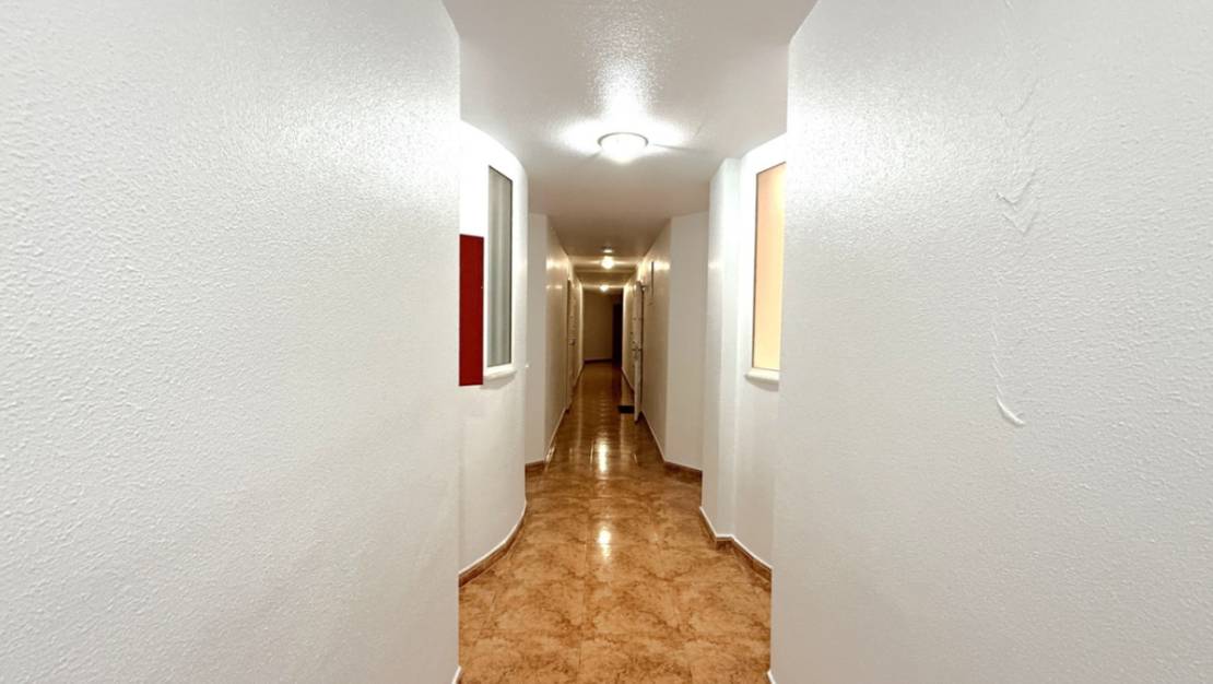 Sale - Apartment - Torrevieja - Torrevieja Centro