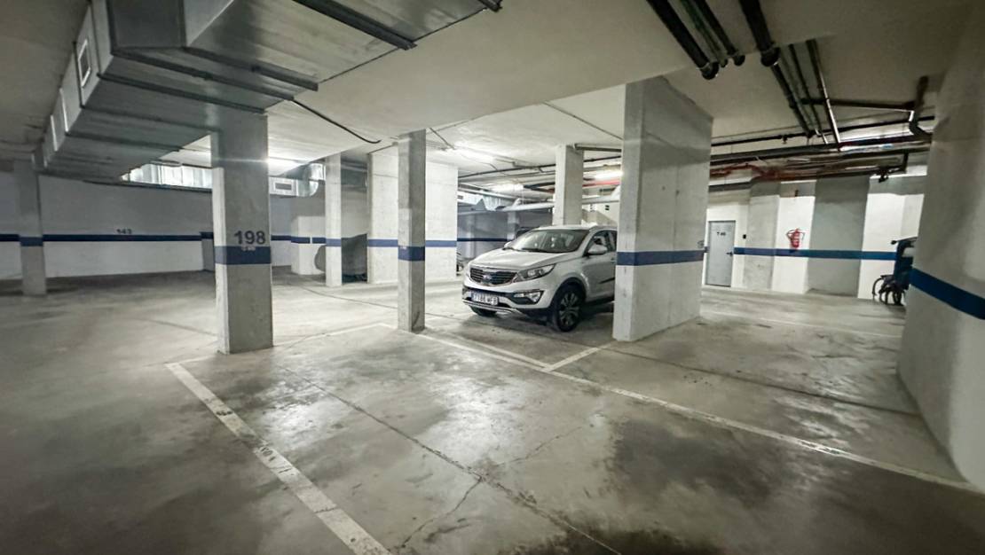 Sale - Apartment - Torrevieja - Torrevieja Centro