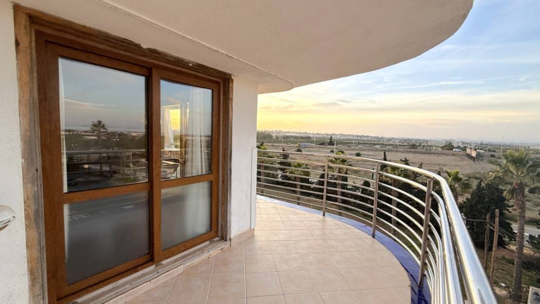 Sale - Apartment - Torrevieja - Torrevieja Centro