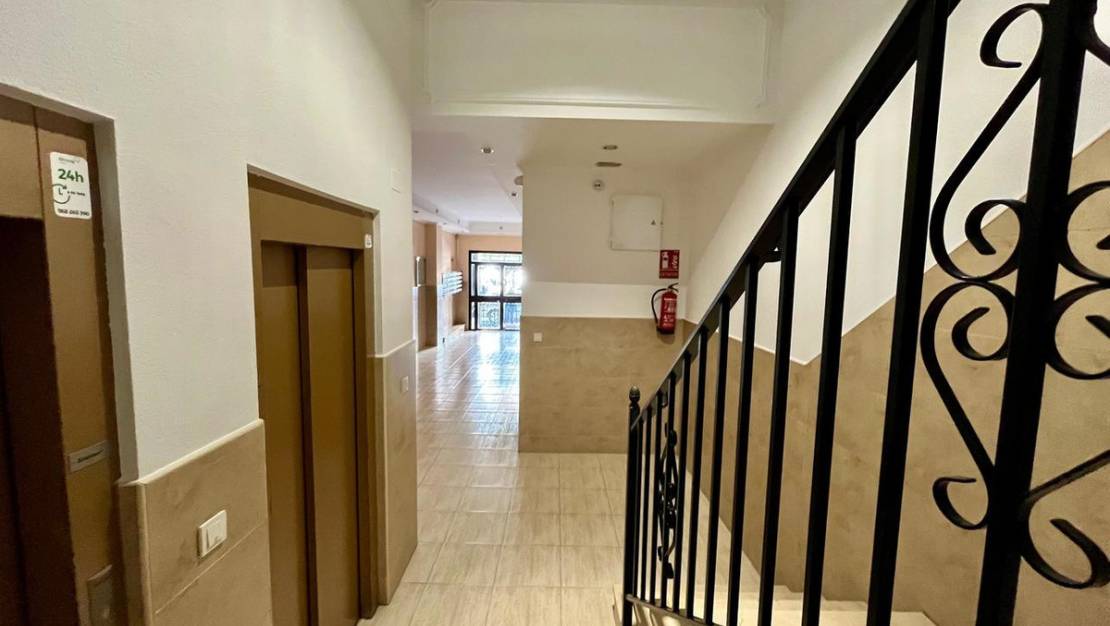 Sale - Apartment - Torrevieja - Torrevieja Centro