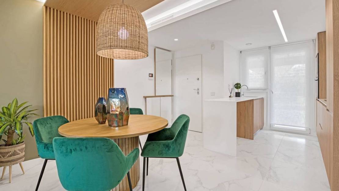 Sale - Apartment - Torrevieja - Torrevieja Centro