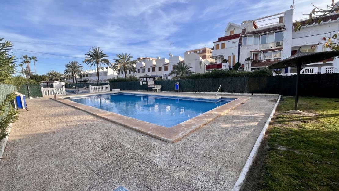 Sale - Apartment - Torrevieja - Torrevieja Centro