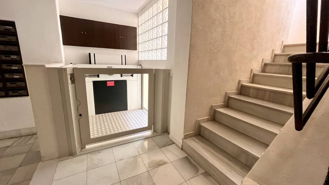 Sale - Apartment - Torrevieja - Torrevieja Centro