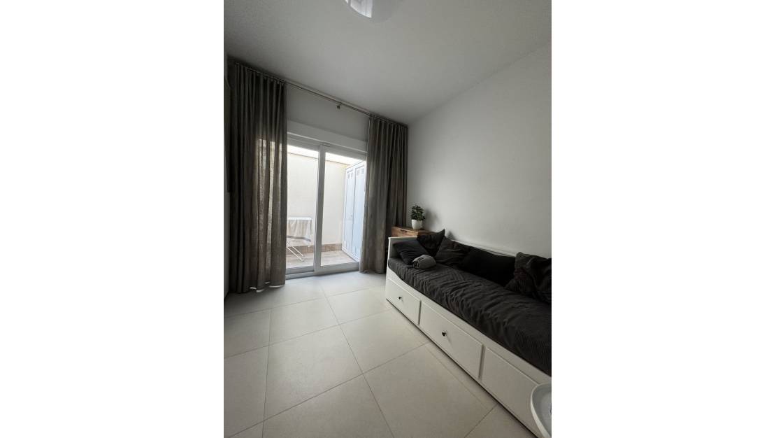 Sale - Apartment - Torrevieja - Torrevieja Centro