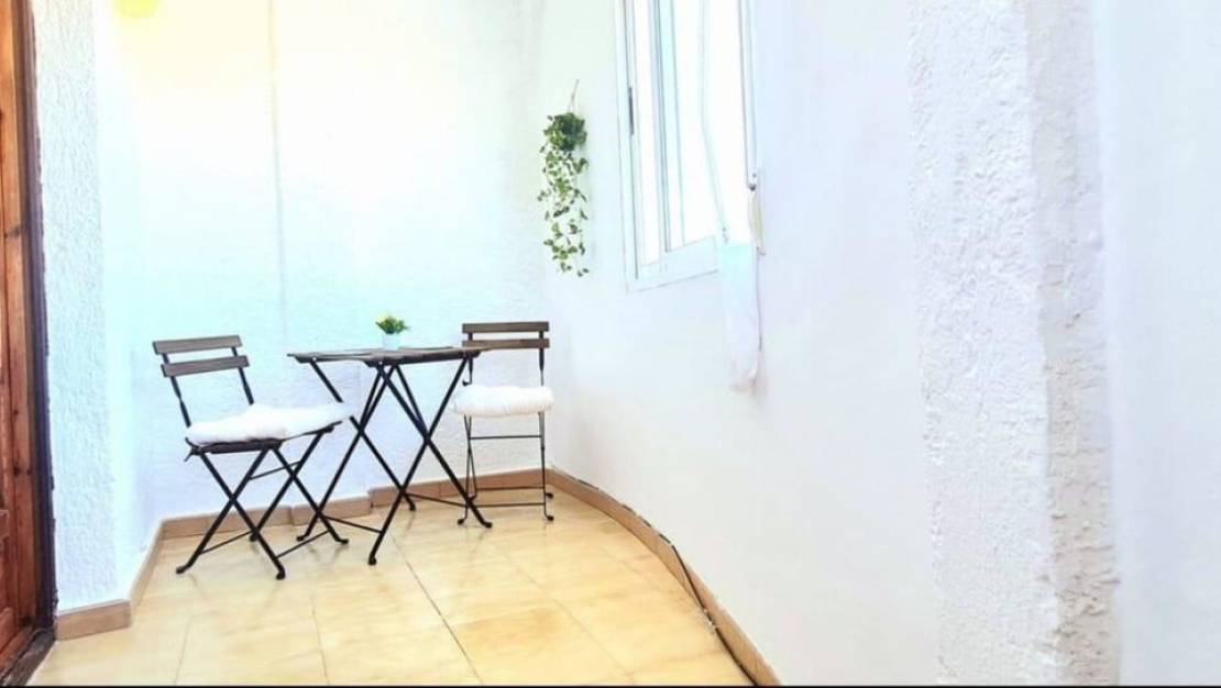 Sale - Apartment - Torrevieja - Torrevieja Centro