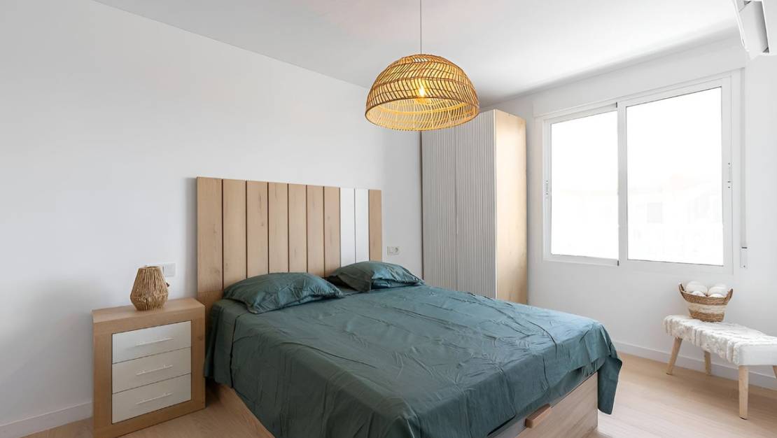 Sale - Apartment - Torrevieja - Torrevieja Centro