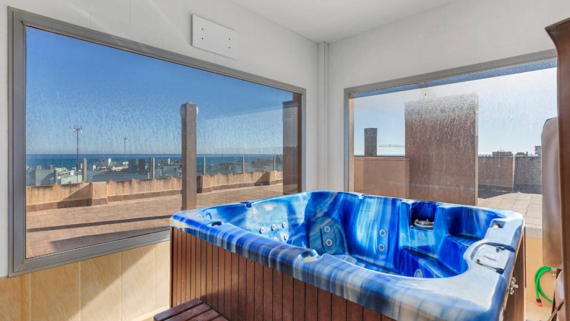 Sale - Apartment - Torrevieja - Torrevieja Centro