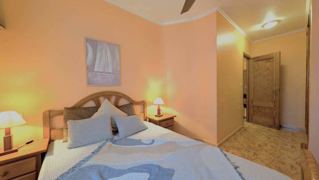 Sale - Apartment - Torrevieja - Torrevieja Centro